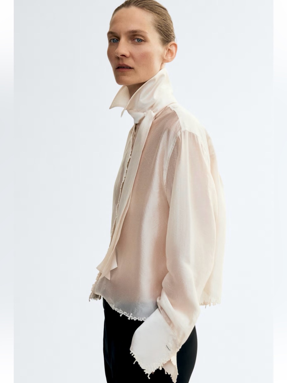 H&M EDITION NWT LIGHT BEIGE EMBROIDERED BOW-DETAIL SHIRT SIZE SMALL